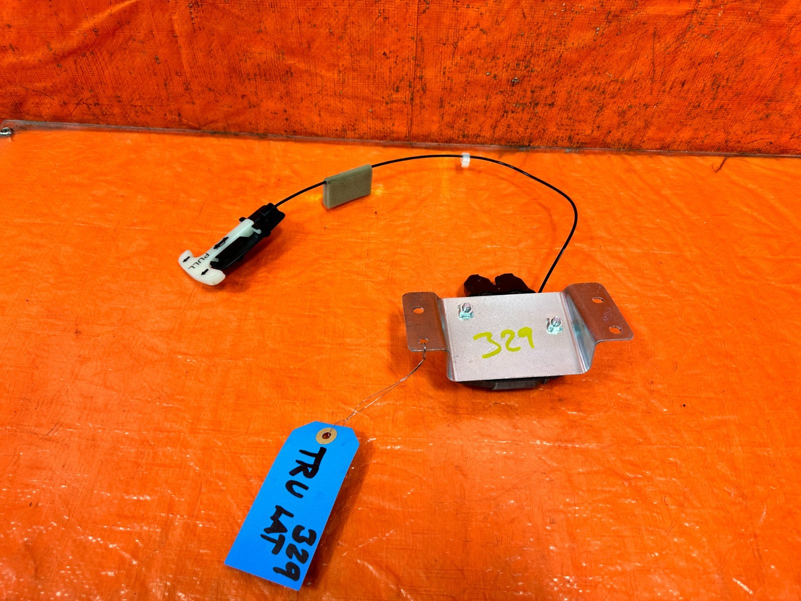 09 15 INFINITI G37 Q60 CONVERTIBLE REAR TRUNK LID LATCH LOCK ACTUATOR OEM #3293