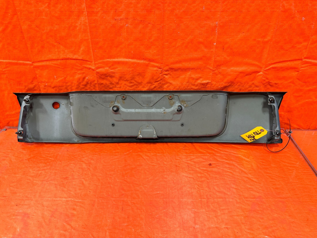 HONDA DEL SOL REAR TRUNK TAIL LIGHT TRIM SKIRT FINISH PANEL LICENSE PLATE #2947