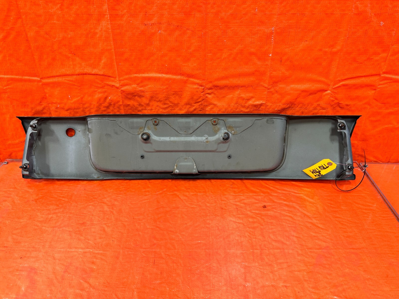 HONDA DEL SOL REAR TRUNK TAIL LIGHT TRIM SKIRT FINISH PANEL LICENSE PLATE #2947