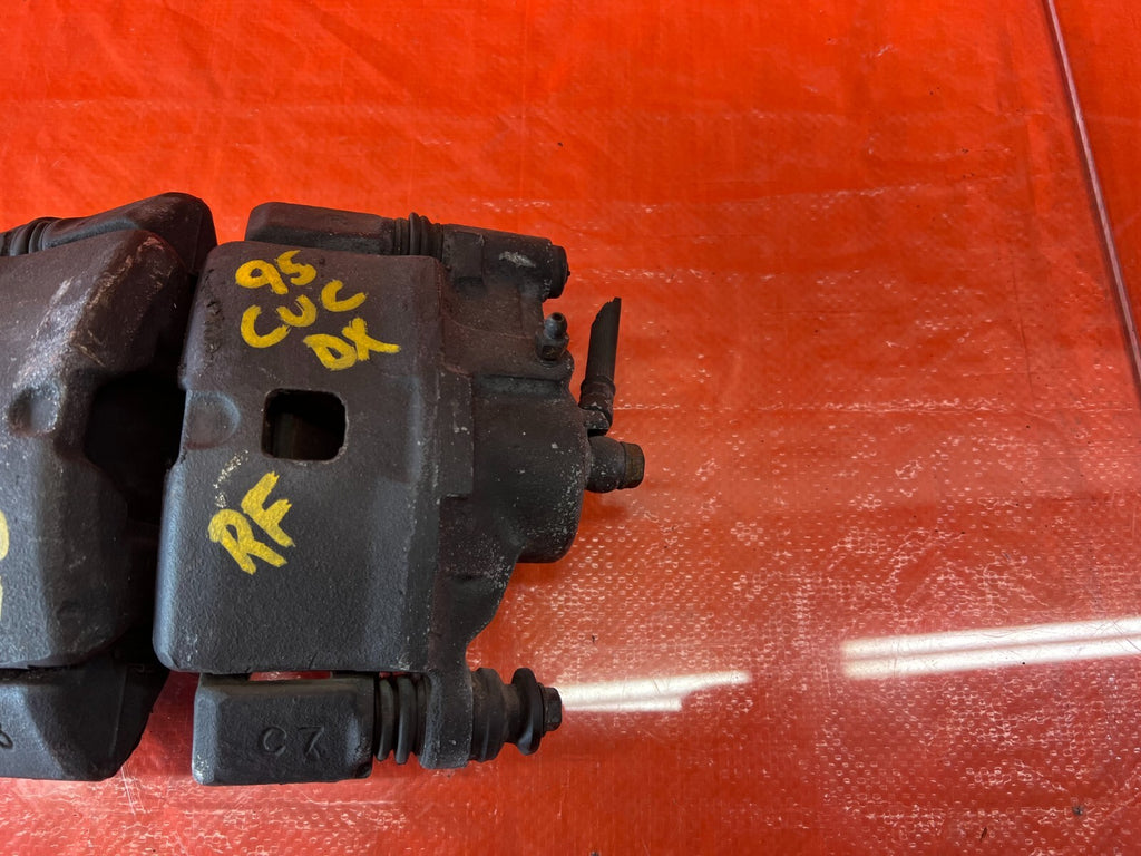 93 94 HONDA DEL SOL S   FRONT BRAKE CALIPER SET   LEFT & RIGHT CALIPERS   OEM OE3