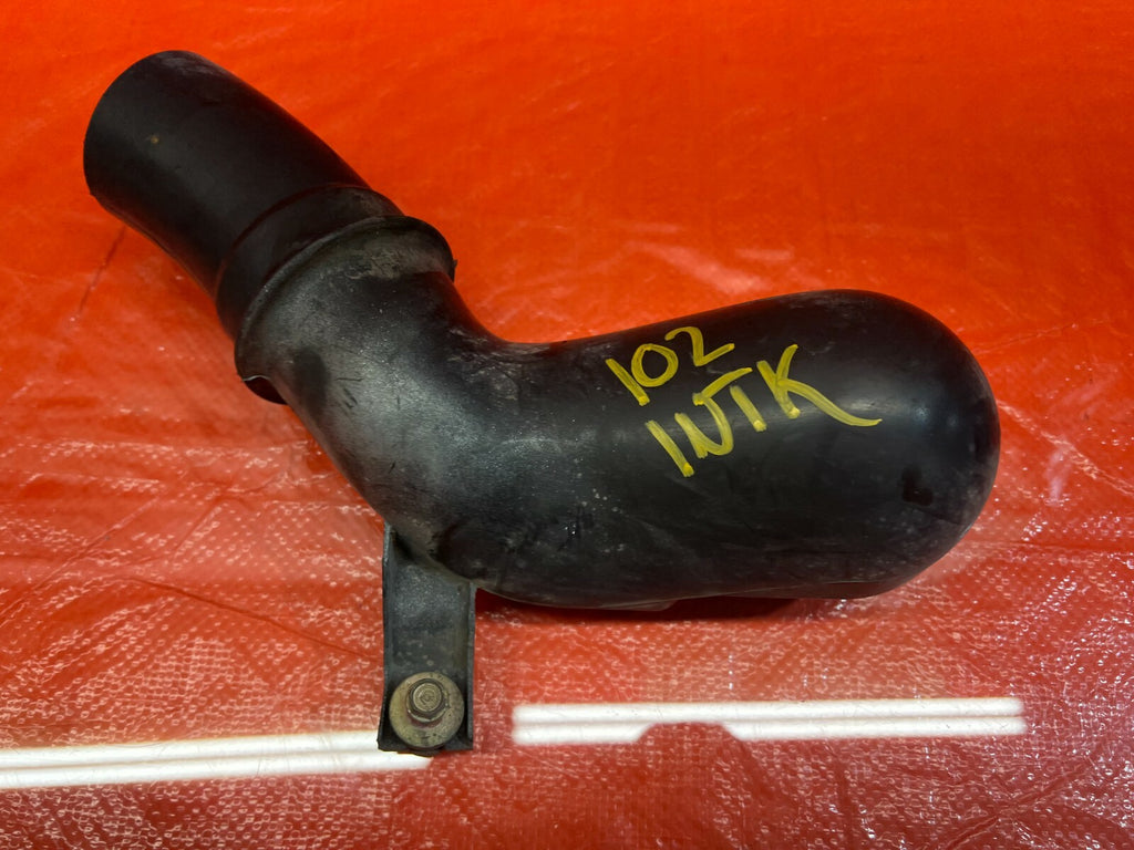 96 01 INTEGRA   GS LS RS GS R   B18B1 B18C1   AIR INTAKE TUBE B OEM FACTORY #1024