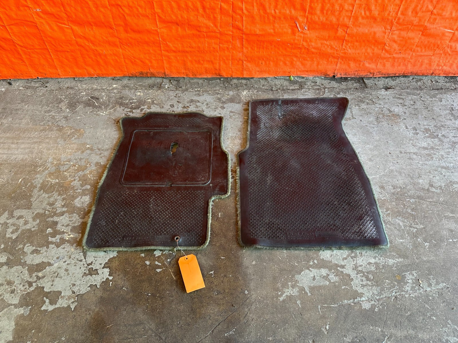 96 00 HONDA CIVIC COUPE   FLOOR MAT SET   LEFT RIGHT FRONT WEAR   OEM #22118