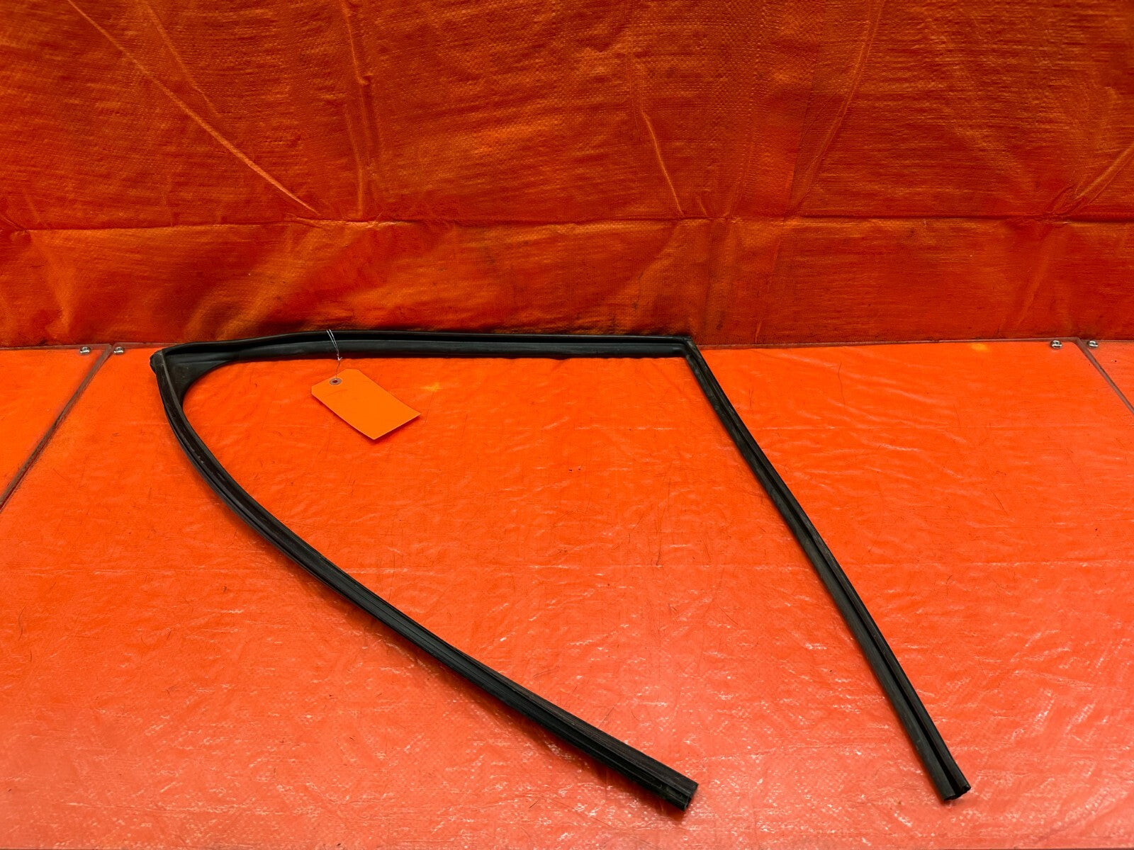 08 12 HONDA ACCORD SEDAN   DRIVER LEFT REAR WINDOW GLASS RUN CHANNEL OEM #2390
