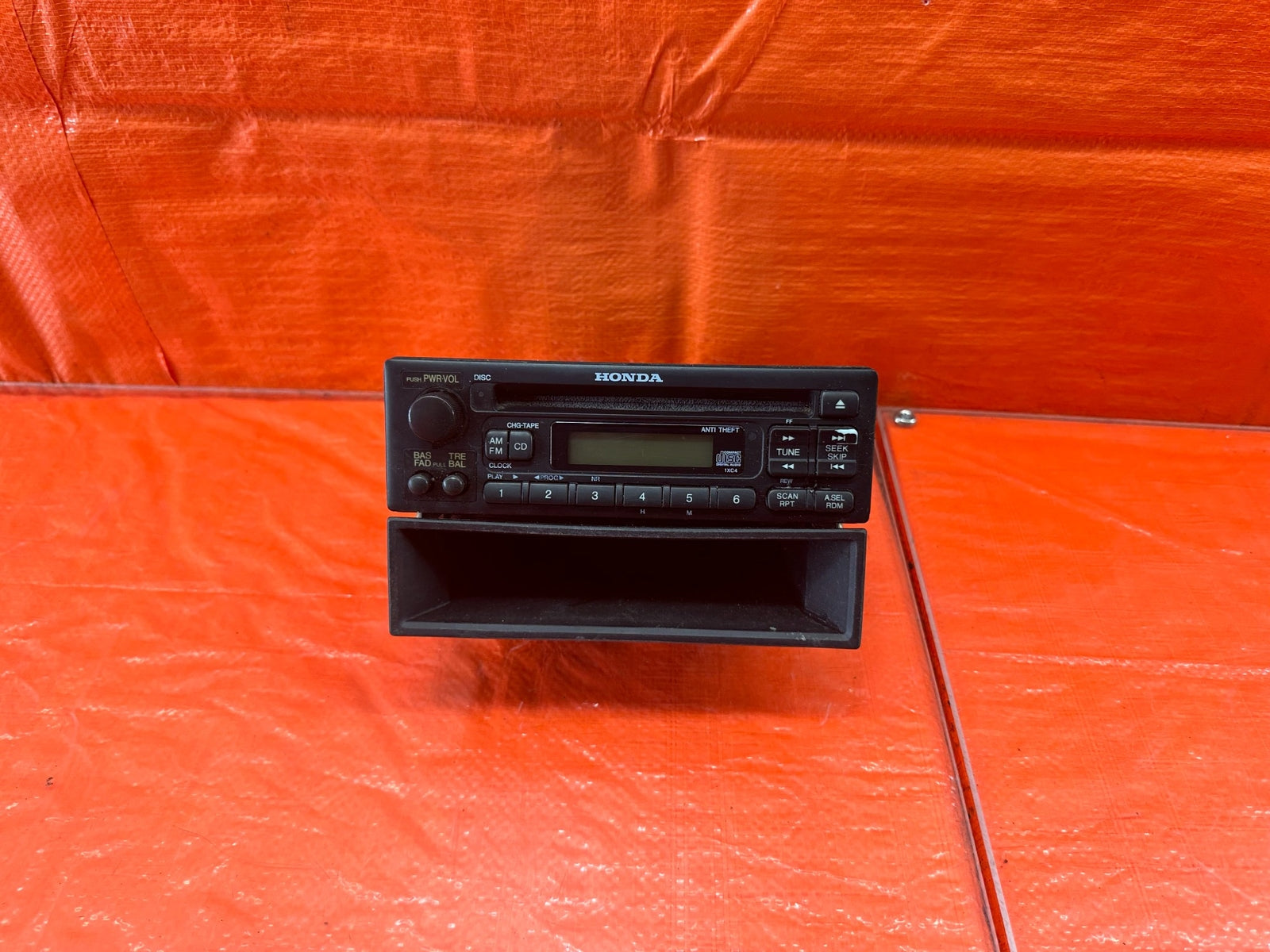 96 00 HONDA CIVIC   AM FM RADIO STEREO CD PLAYER   OEM FACTORY #1959