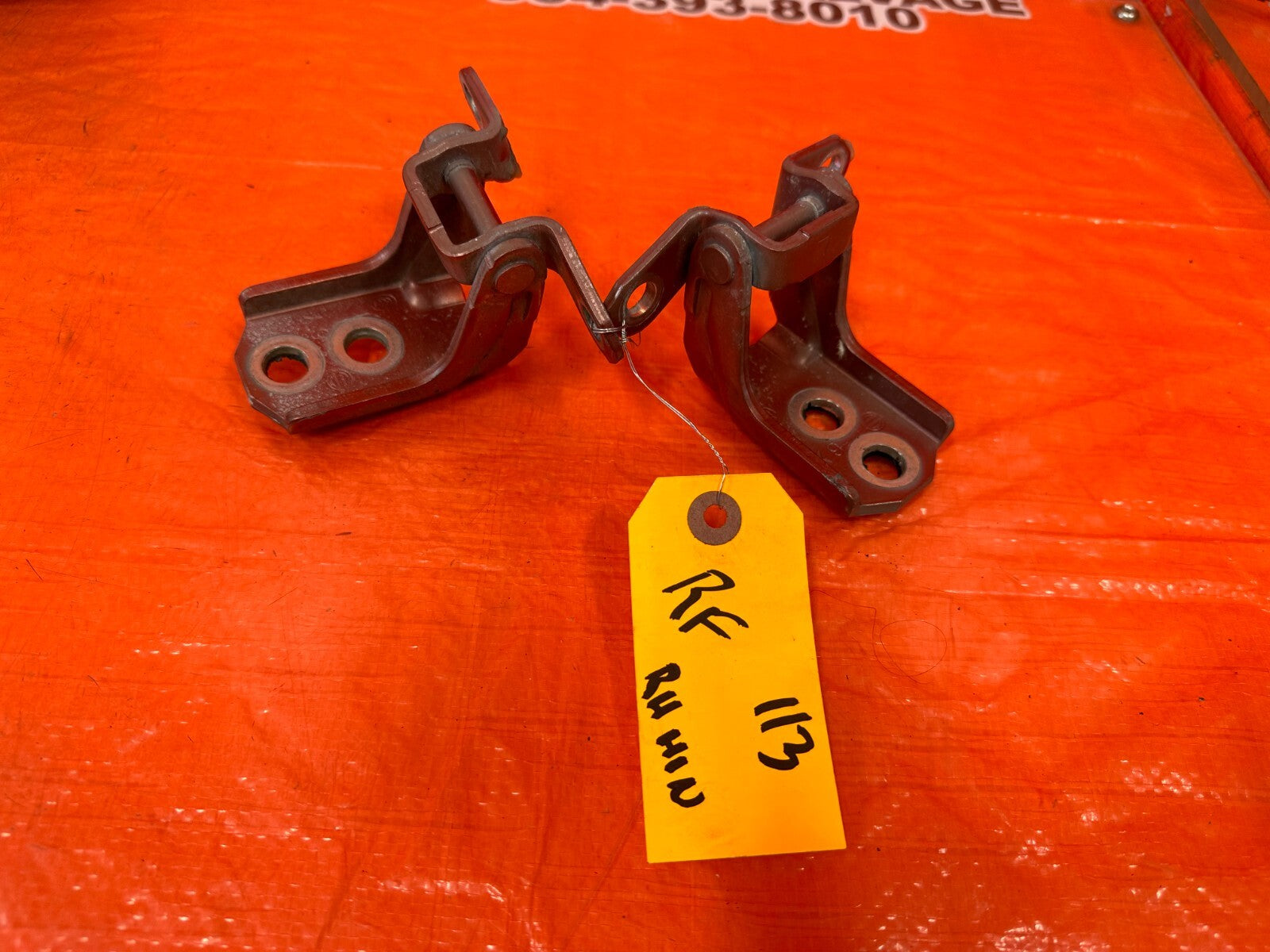 14 20 INFINITI Q50   PASSENGER RIGHT FRONT DOOR HINGE SET UPPER LOWER   OEM #1130