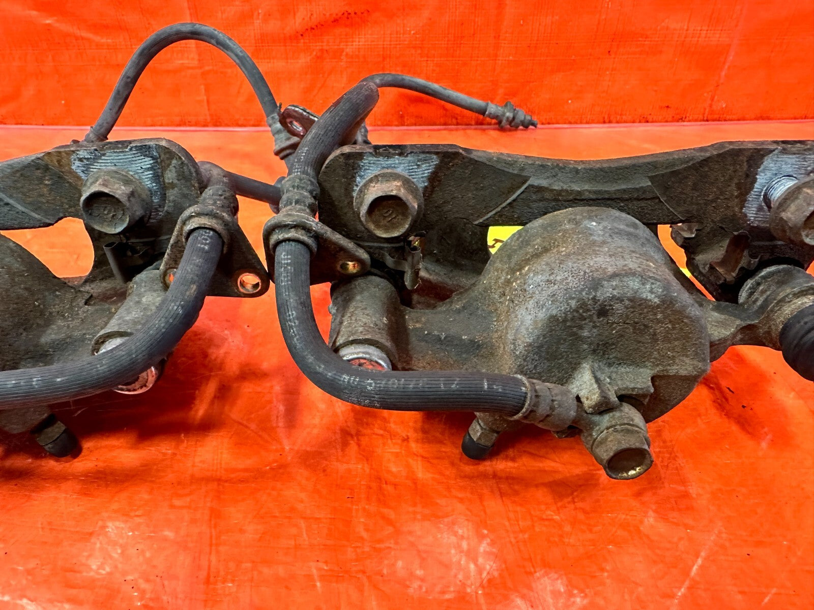93 97 HONDA DEL SOL S SI   FRONT BRAKE CALIPERS   LEFT RIGHT CALIPER SET OEM 27220