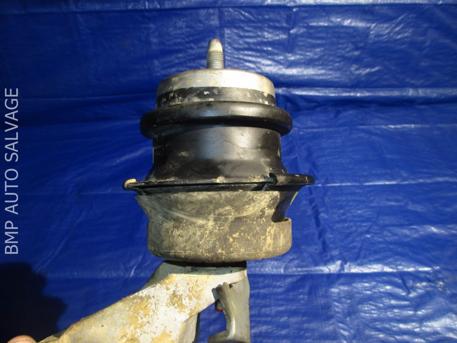 OEM 2008 G35 SEDAN RWD PASSENGER RIGHT ENGINE MOTOR MOUNT #11121