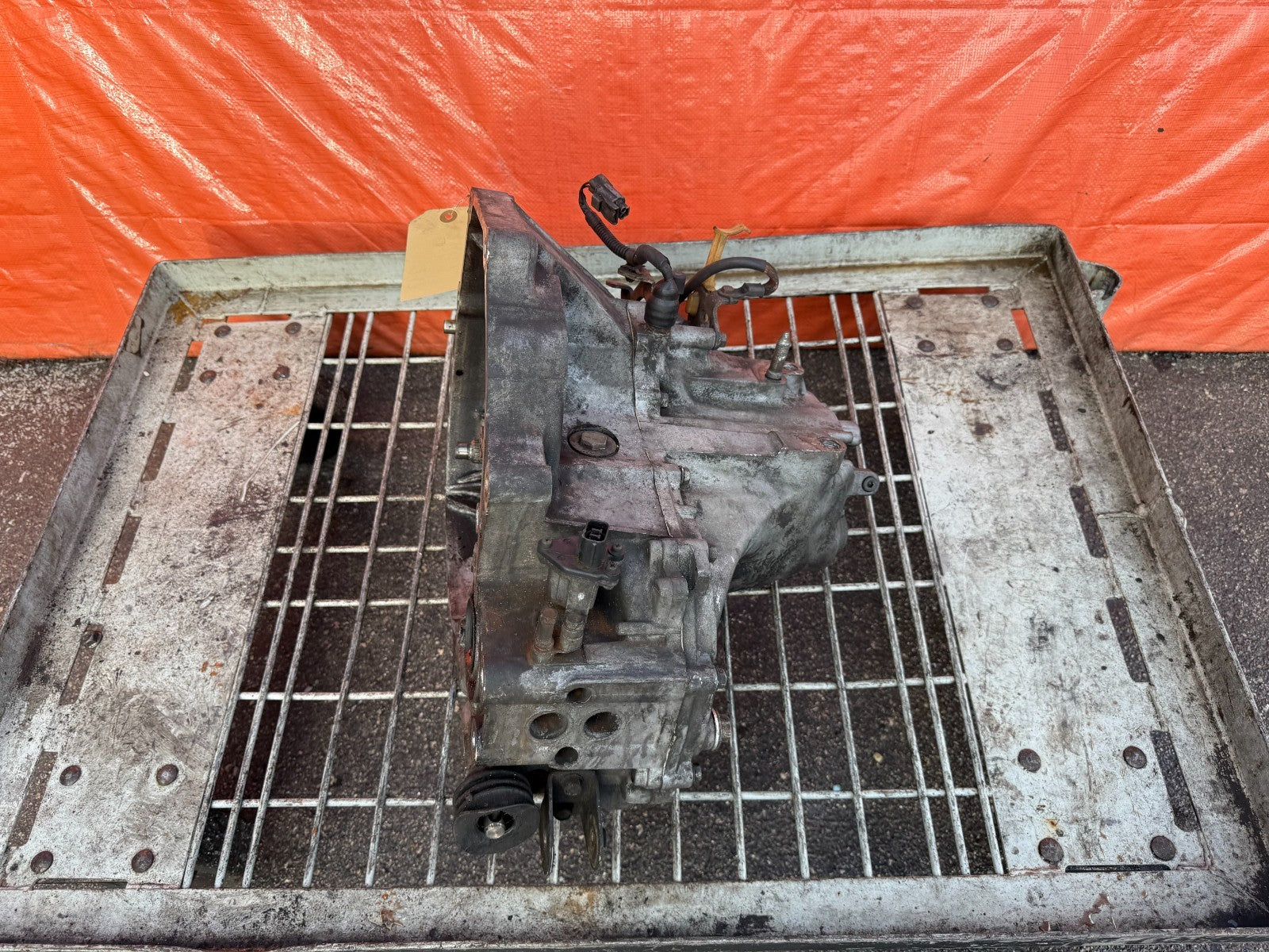 92 00 HONDA CIVIC   D16Z6 SOHC VTEC 5 SPEED MANUAL TRANSMISSION GEAR BOX   OEM6