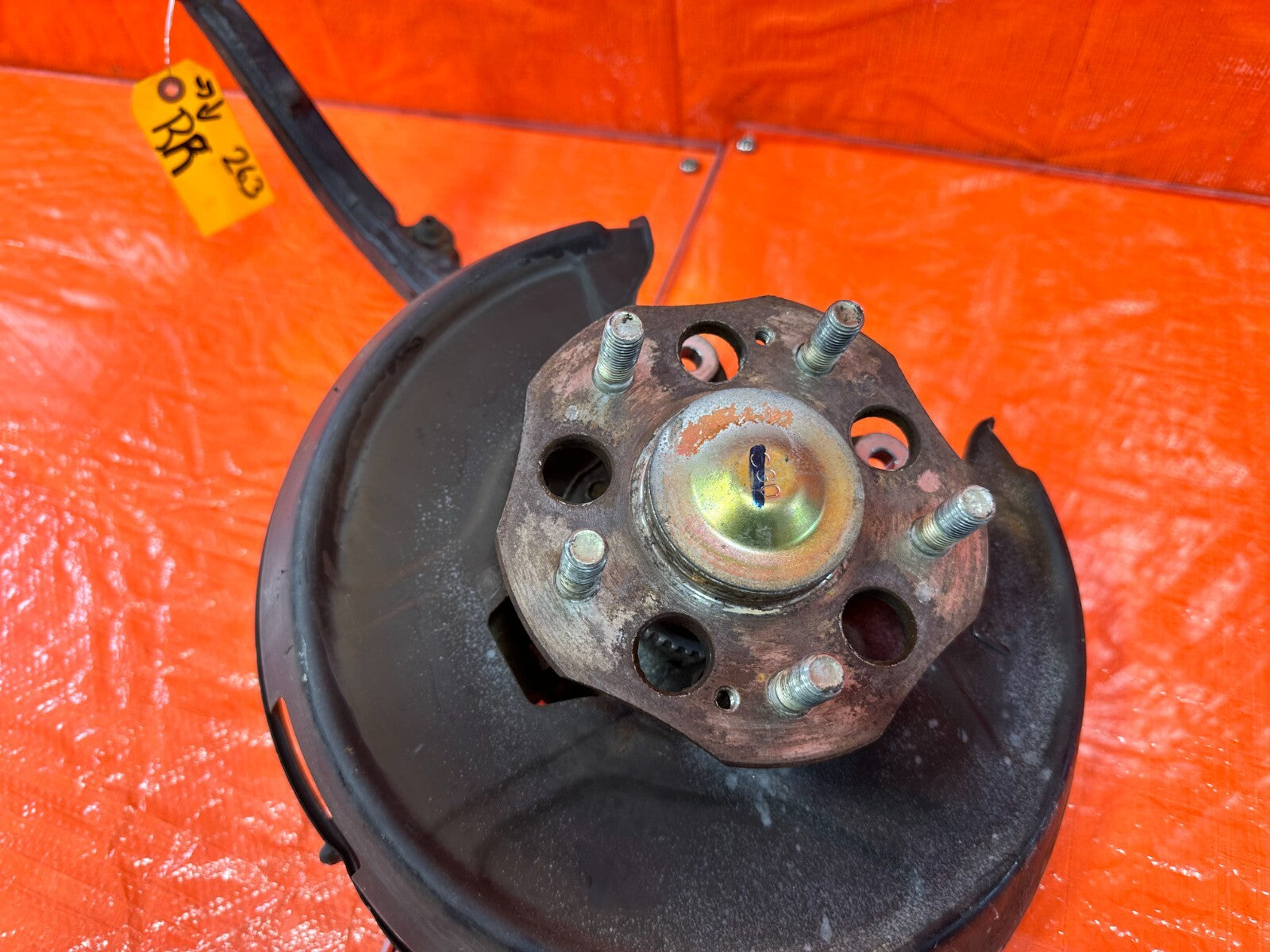 97 01 HONDA PRELUDE   PASSENGER RIGHT REAR   SPINDLE KNUCKLE HUB   OEM #2636