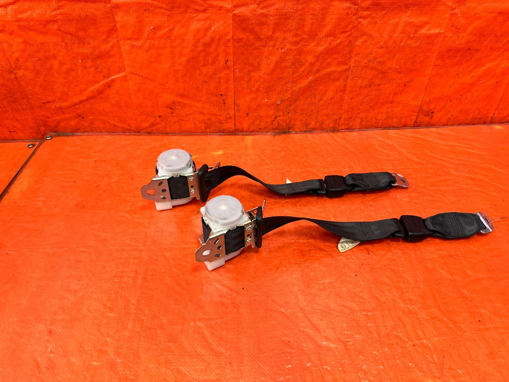 09-15 INFINITI G37 CONVERTIBLE - REAR SEAT BELTS LEFT & RIGHT - OEM #3105