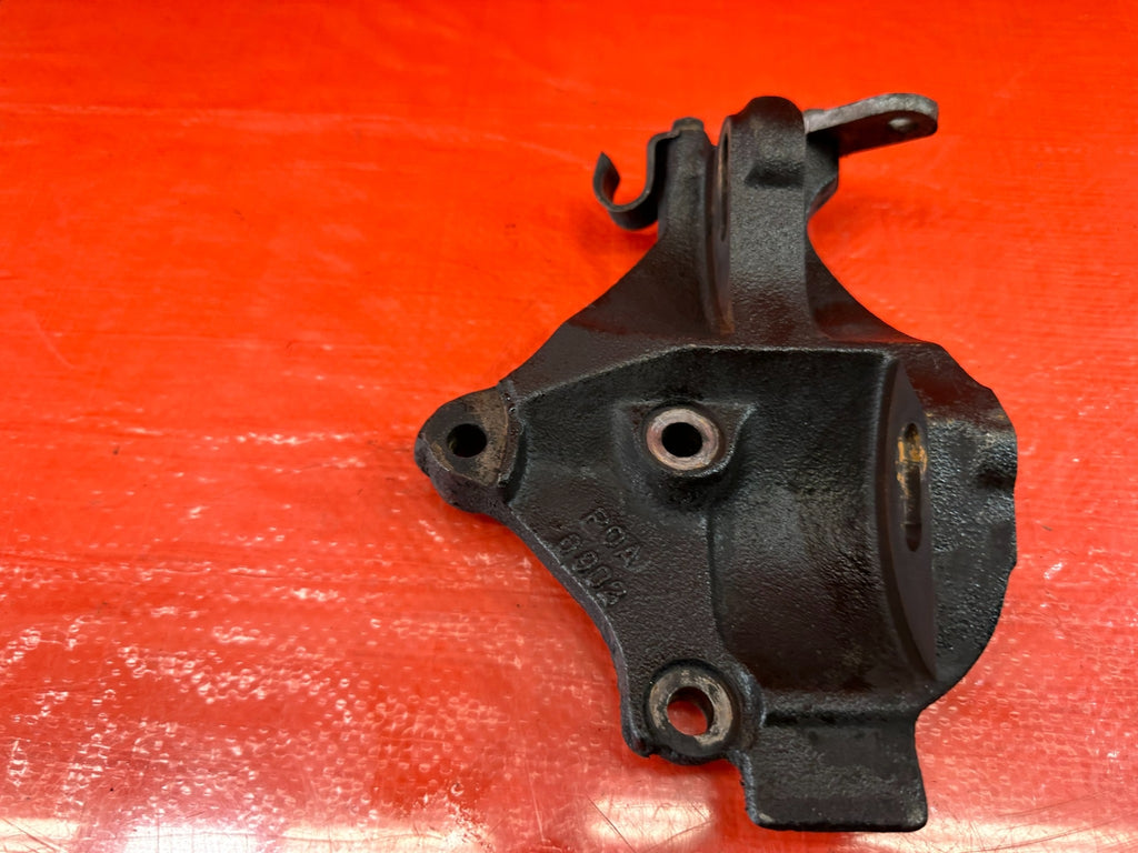 95 98 HONDA ODYSSEY   POWER STEERING BRACKET   OEM FACTORY #1936