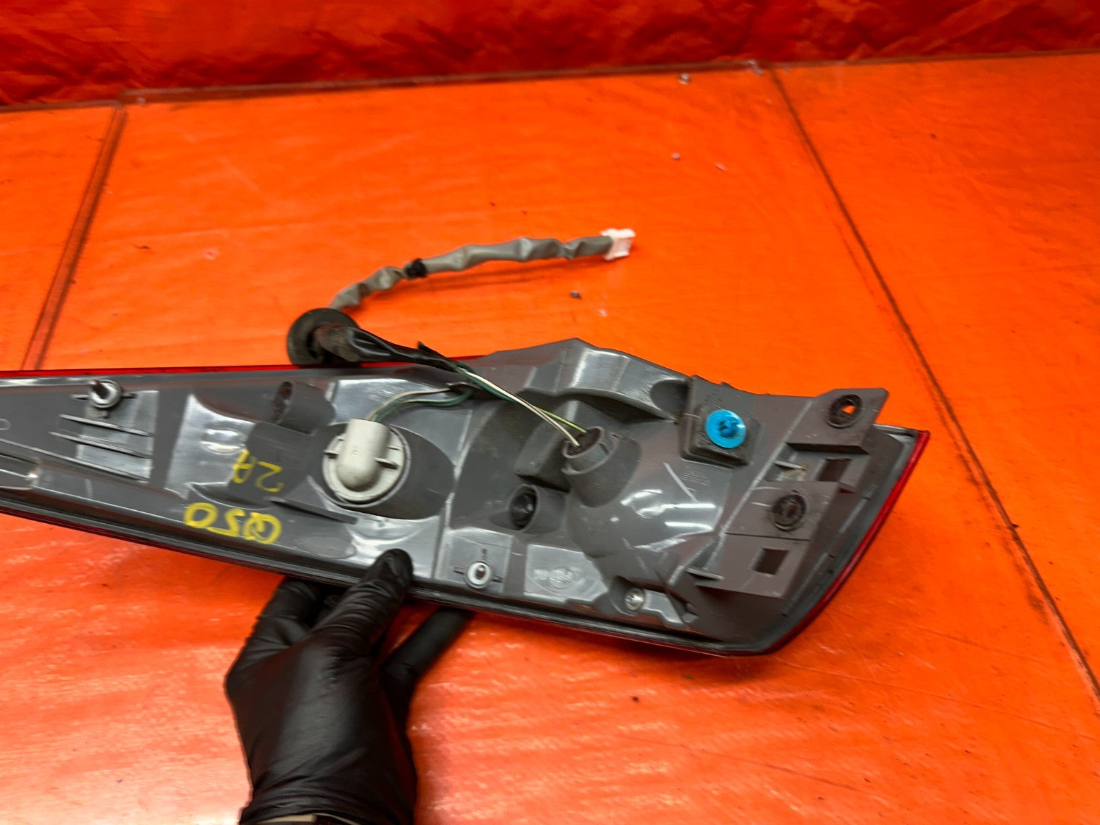 14-17 INFINITI Q50 4D 3.7L 3.0T LEFT OUTER QUARTER MOUNTED TAIL LIGHT OEM #Q5012