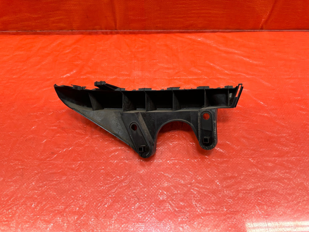 15 21 SUBARU WRX & STI   RIGHT REAR BUMPER COVER BRACKET CLIP RETAINER   OEM 18310