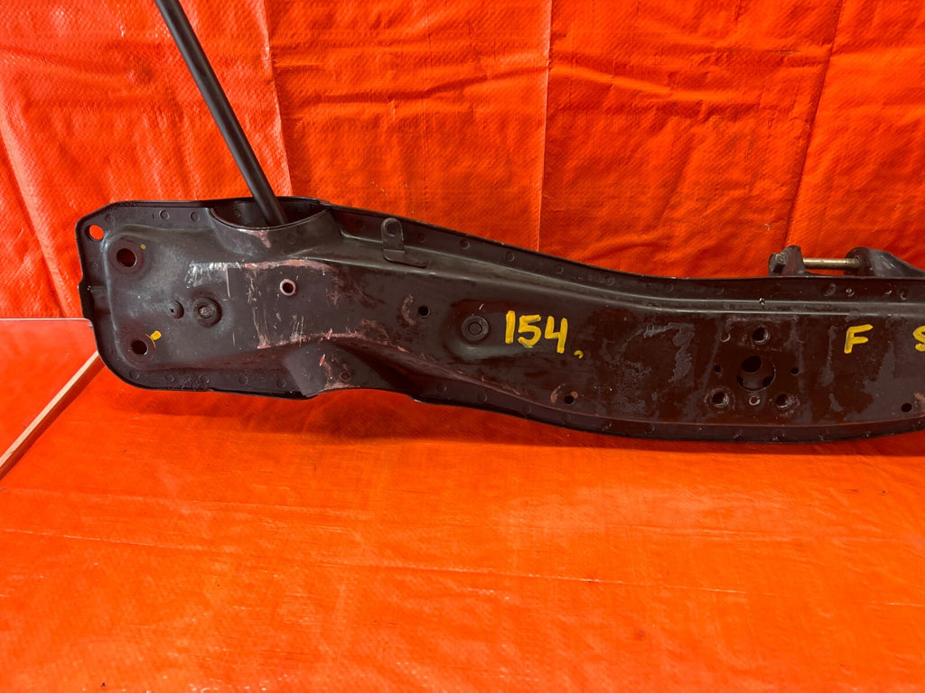 90 91 ACURA INTEGRA   FRONT SUB FRAME   FRONT RADIATOR SUPPORT PORTION OEM #1547