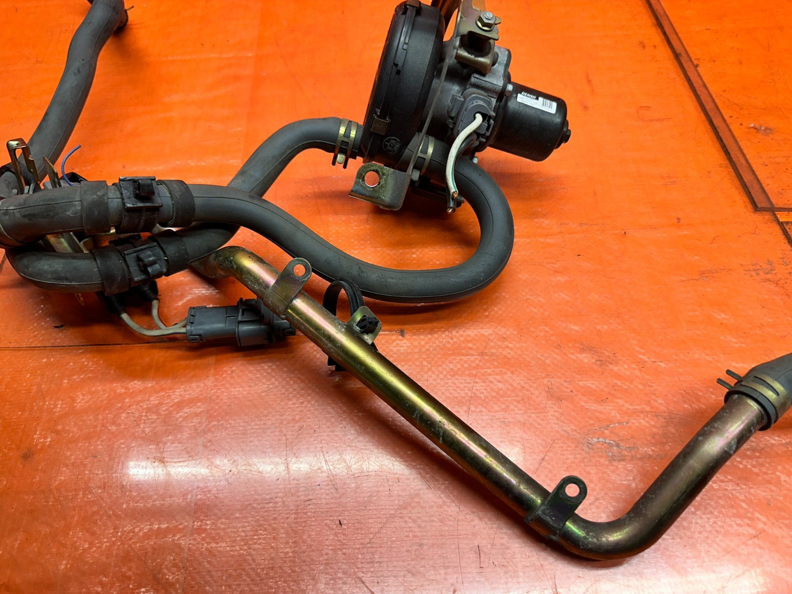 00-05 HONDA S2000 AP1 AP2 F20C F22C AIR PUMP W/ RELAY AND ALL HOSES AND BRACKETS10