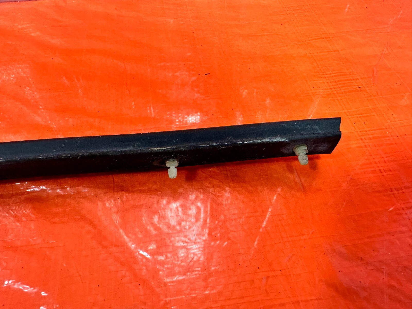 92 96 HONDA PRELUDE   LEFT OR RIGHT   LOWER DOOR SEAL WEATHER STRIP   OEM #2734