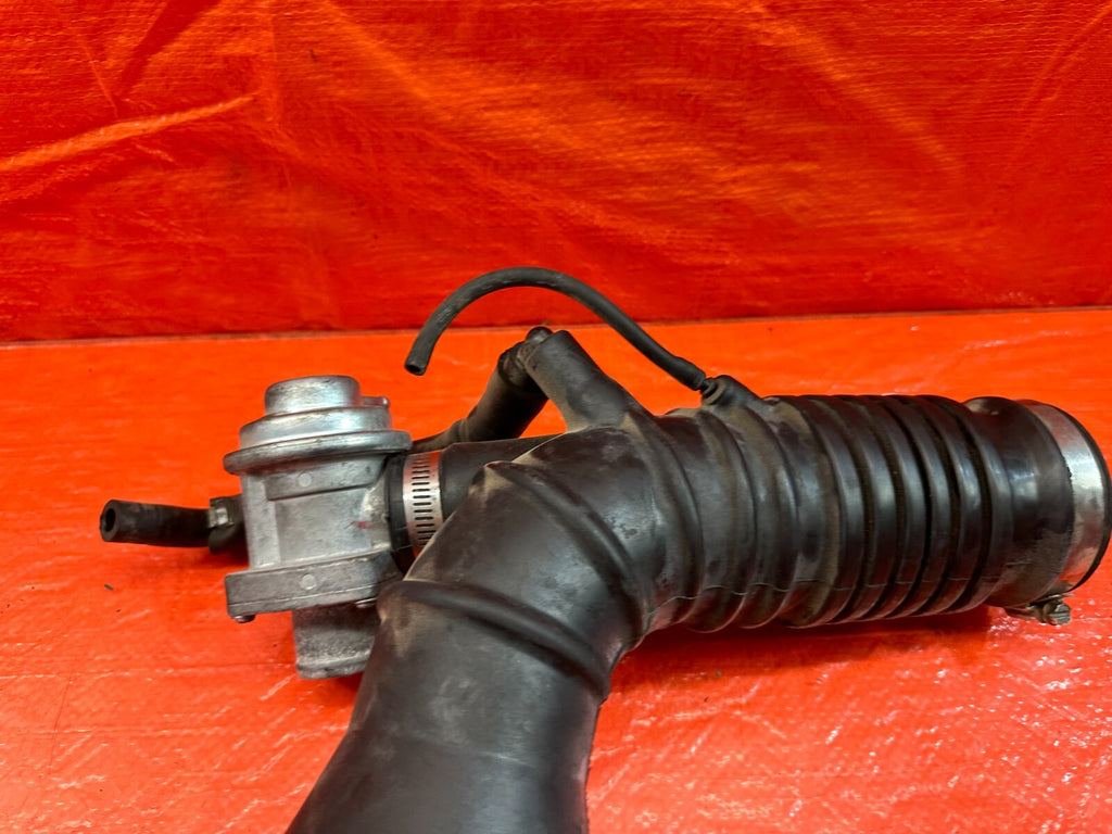 08 15 LANCER EVOLUTION X EVO 10   AIR INTAKE ARM W/ BLOW OFF VALVE   OEM #2143
