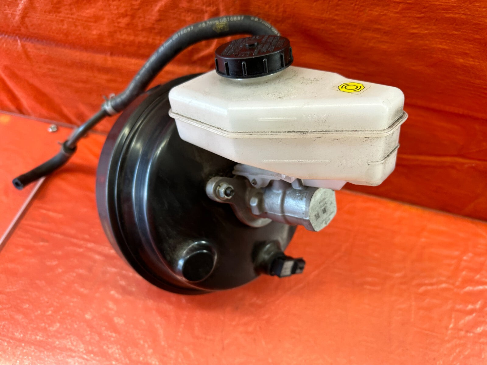 16 18 Q50 / 17 18 Q60   BRAKE BOOSTER & MASTER CYLINDER COMBO PACKAGE OEM #2423