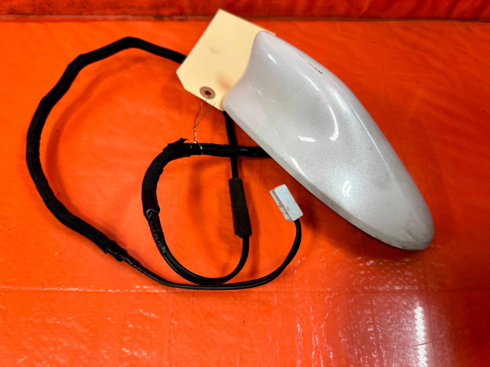 18 22 HONDA ACCORD   ROOF MOUNTED SHARK FIN ANTENNA WITH WIRE HARNESS OEM #3245