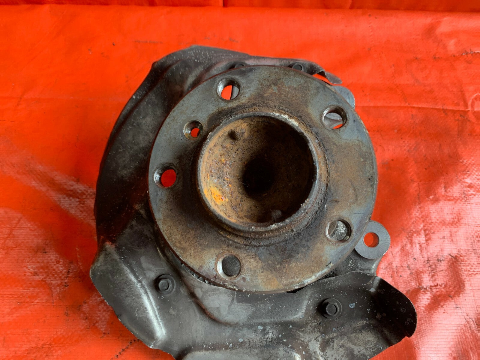 2015 BMW 320i RWD   DRIVER LEFT FRONT SPINDLE KNUCKLE HUB3