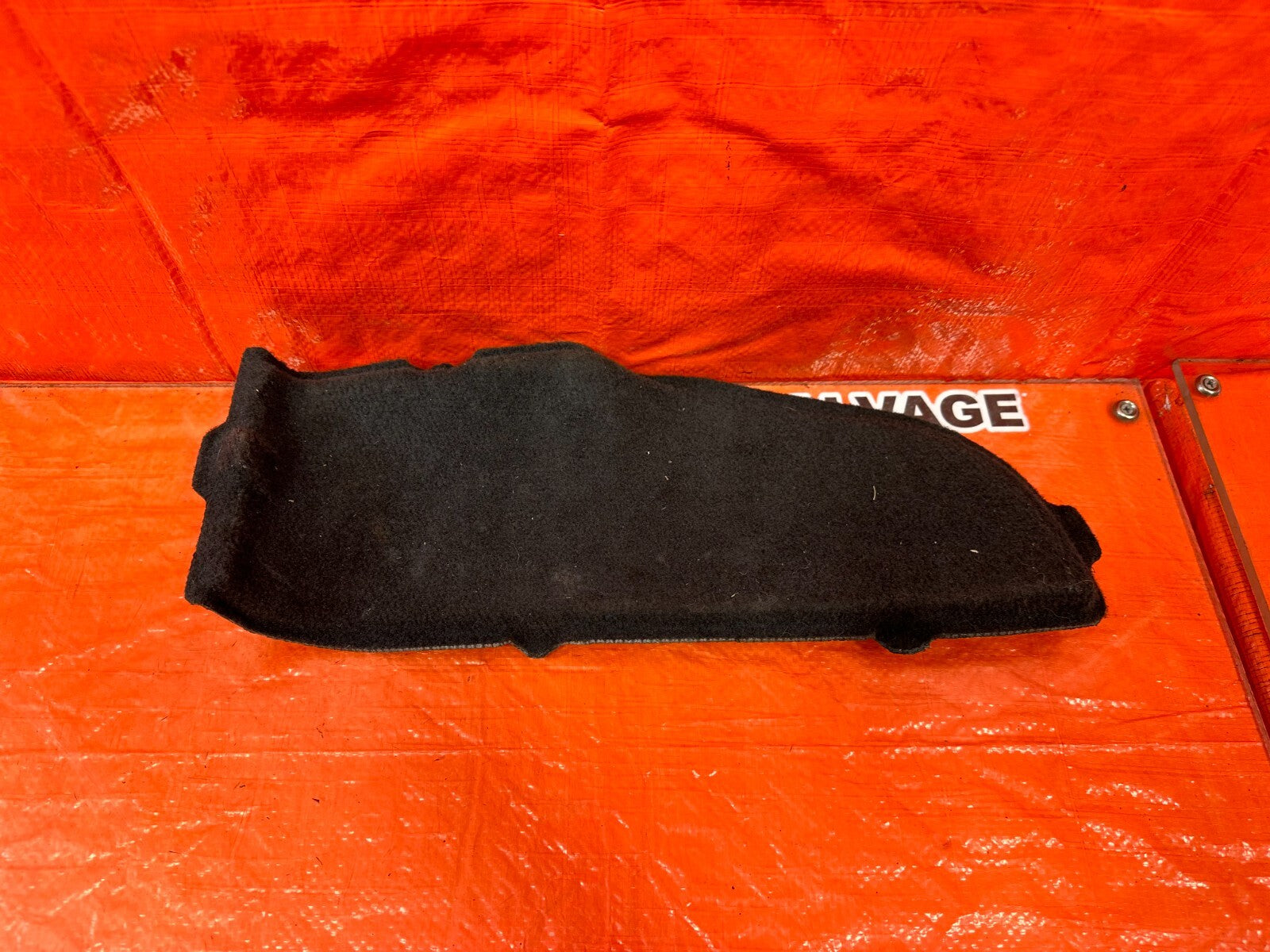 02 06 ACURA RSX   PASSENGER RIGHT TAIL LIGHT LAMP TRIM  BLACK   OEM #06DC50