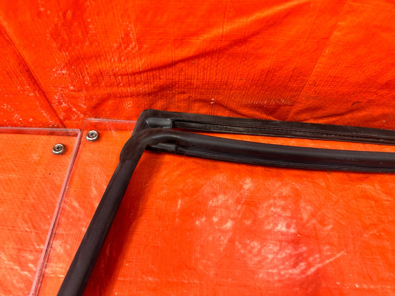 08 14 SUBARU IMPREZA WRX WAGON   DRIVER LEFT REAR DOOR WEATHER STRIP GASKET 2832