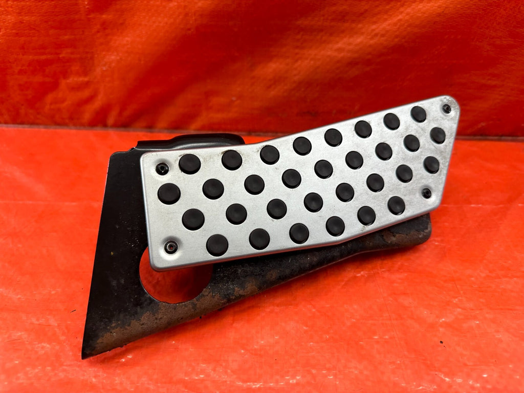00 09 HONDA S2000   FOOT REST / DEAD PEDAL W/ MOUNTING BRACKET OEM FACTORY #2252