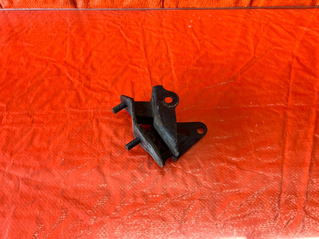 04 08 ACURA TSX   K24A2 MANUAL   TRANSMISSION RUBBER MOUNT   OEM FACTORY #156 10