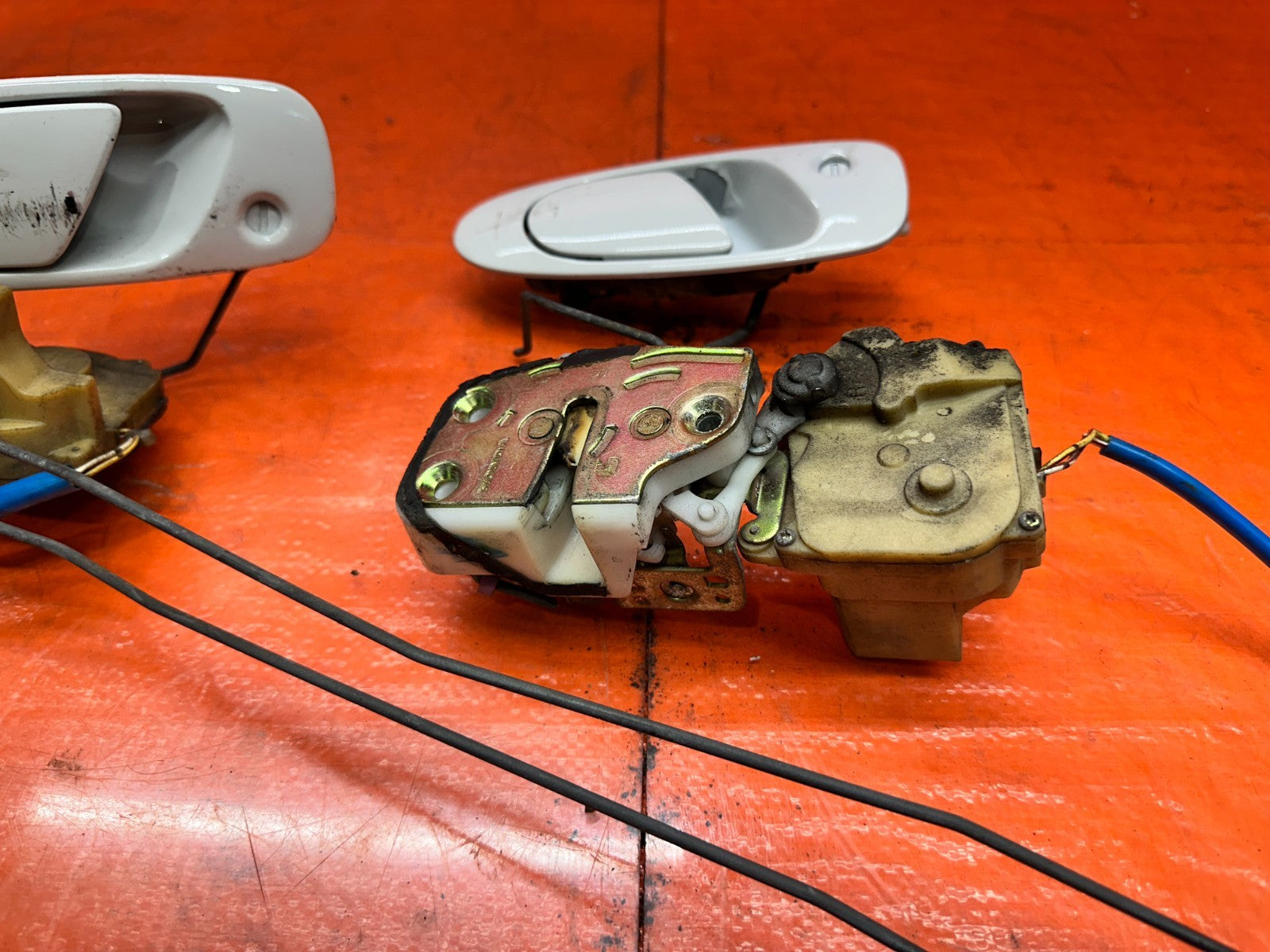 92 95 HONDA CIVIC EX 2D   POWER DOOR LOCK ACTUATORS LEFT RIGHT   OEM #3336