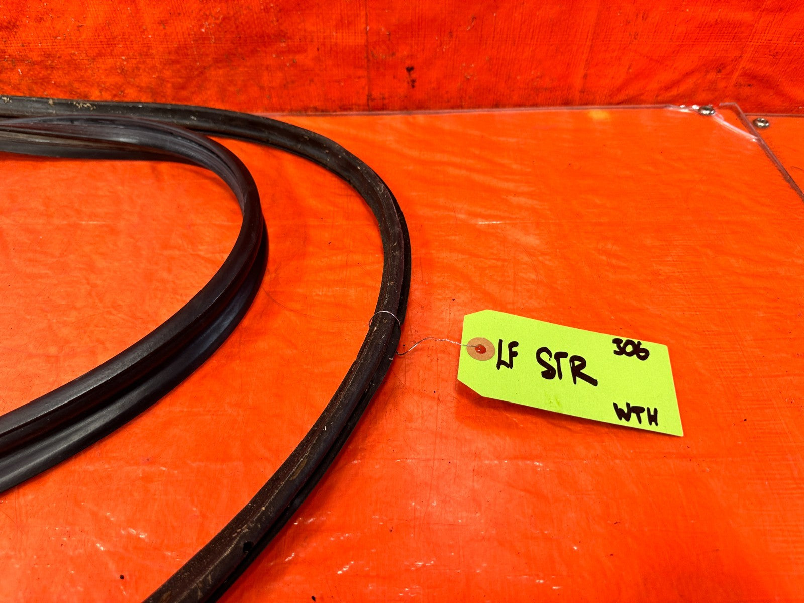 02 05 HONDA CIVIC SI EP3 HATCH LEFT DOOR WEATHER STRIP TRIM SEAL GASKET OEM 3061