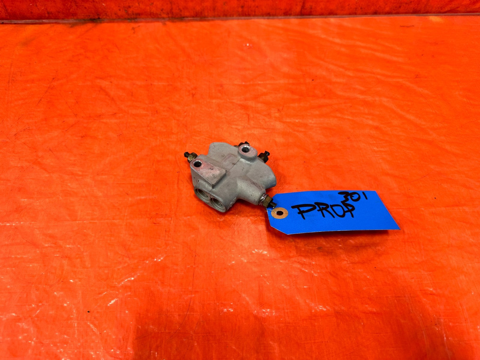 97 01 HONDA CR V CRV   BRAKE PROPORTIONING VALVE PROP VALVE   OEM FACTORY #3011