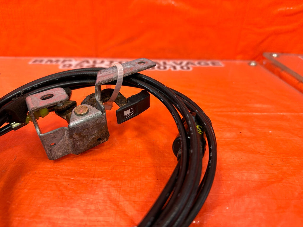02 06 ACURA RSX BASE & TYPE S   GAS FUEL LID RELEASE CABLE   OEM #DC5 14