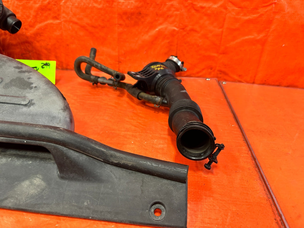 13 16 HYUNDAI GENESIS COUPE 3.8L   FACTORY INTAKE W/ ARM AIR BOX RESONATOR OEM7