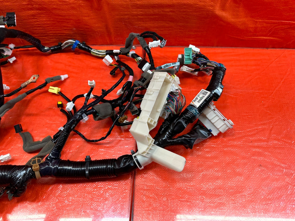 2018 18 INFINITI Q60 RED SPORT   MAIN BODY WIRE HARNESS WIRING LOOM   OEM #2009
