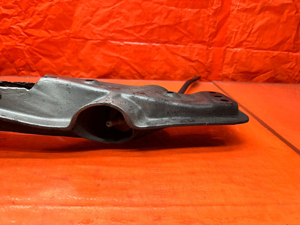 92 96 HONDA PRELUDE FRONT SUBFRAME CROSSMEMBER FRONT HALF W/ RODS   OEM #33213