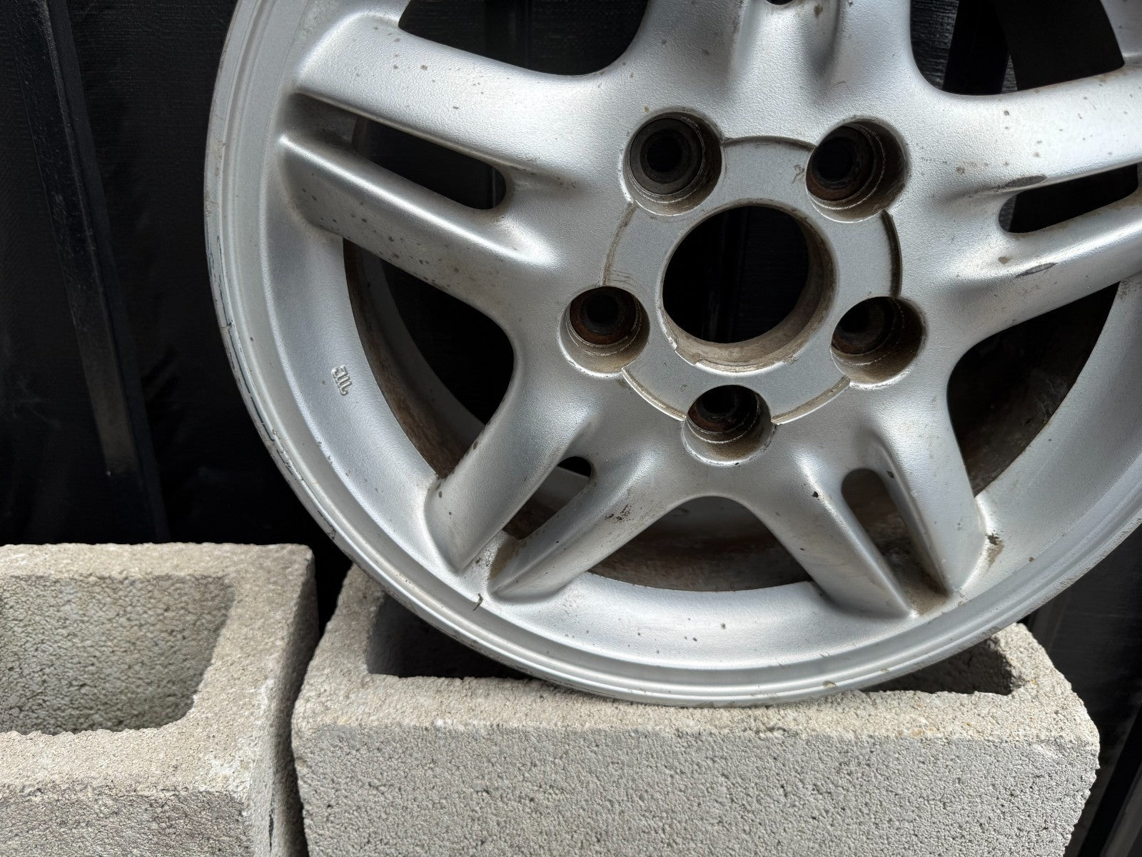 97 01 HONDA CR V CRV   FACTORY 5 SPOKE WHEEL RIM OEM FACTORY OE #302 34