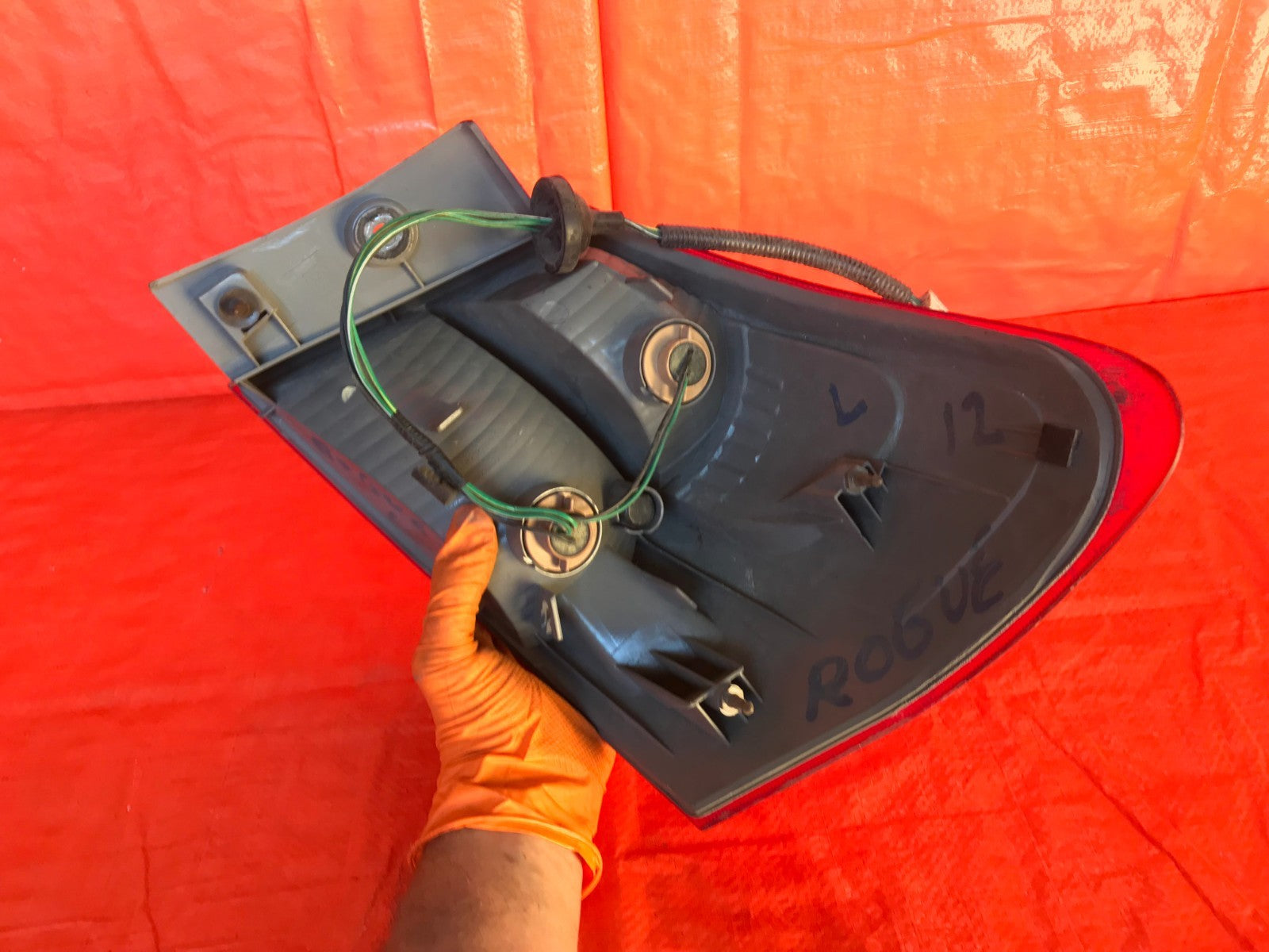 OEM 2010 2011 2012 NISSAN ROGUE DRIVER LEFT OUTER TAIL LIGHT LAMP L LH 10 11 128