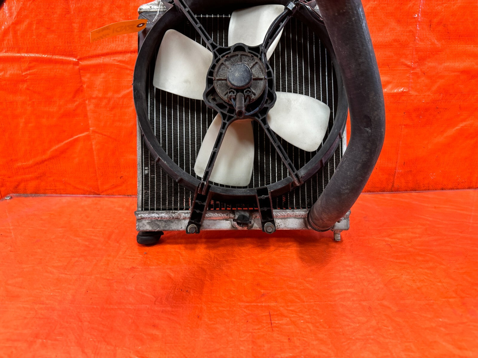 93 97 HONDA DEL SOL   ALUMINUM RADIATOR W/ HOSES AND COOLING FAN   #29410