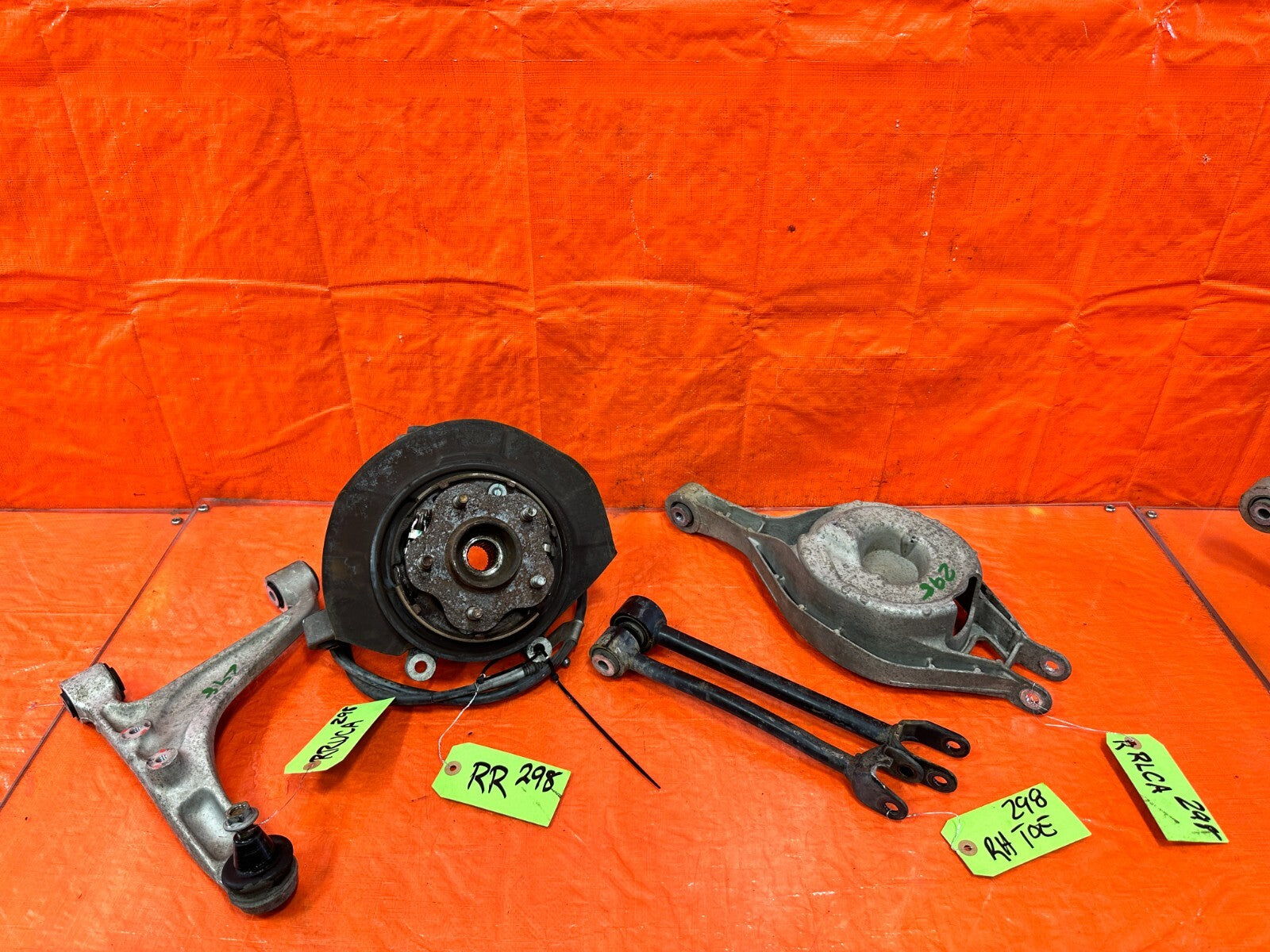 03 07 INFINITI G35 COUPE RIGHT REAR SPINDLE KNUCKLE HUB W/ ALL CONTROL ARMS 2980