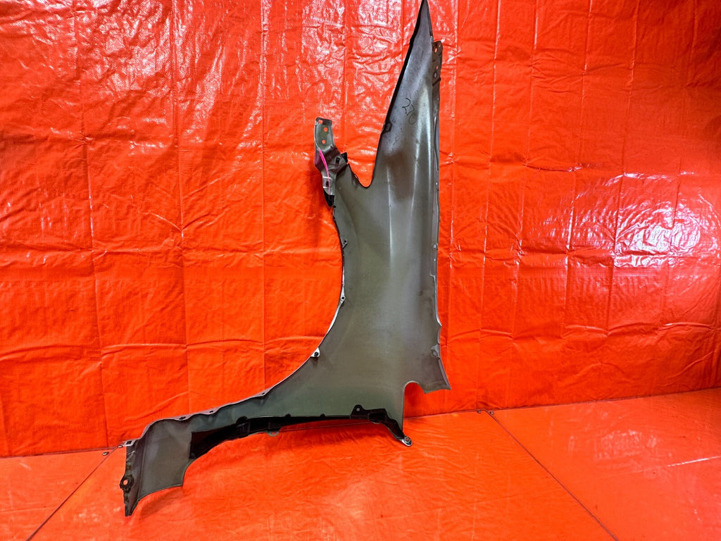 06 11 HONDA CIVIC SEDAN   FENDER   RIGHT SIDE   GRAY COLOR   OEM #27013