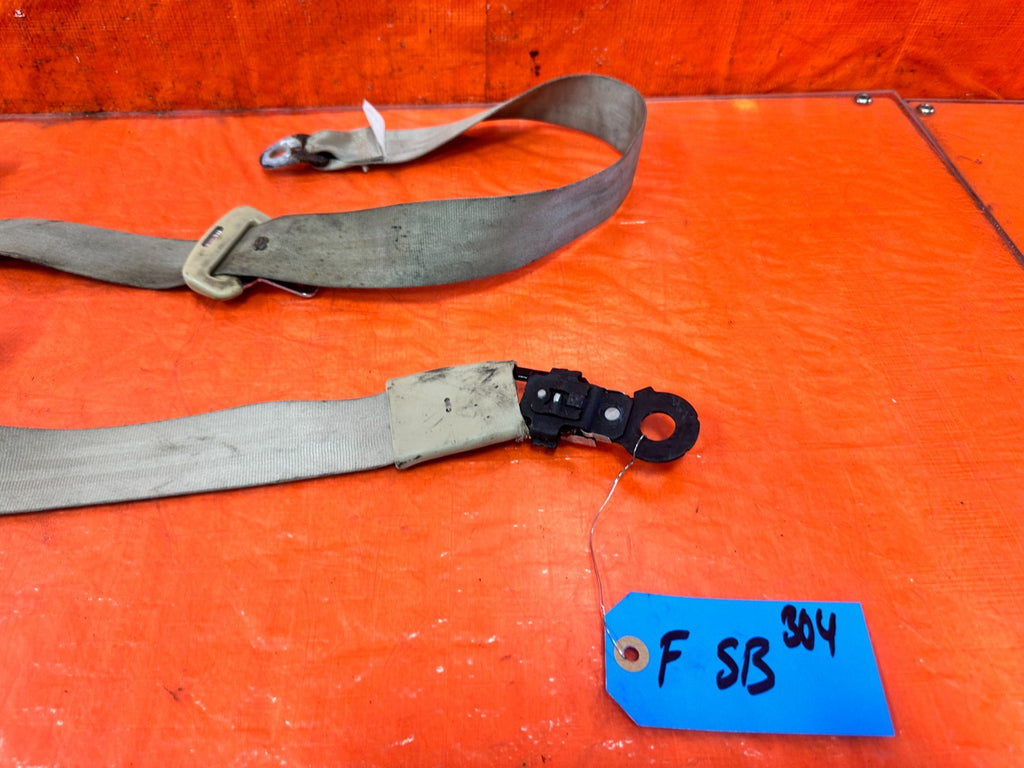 04 05 ACURA TSX   LEFT & RIGHT FRONT SEAT BELTS   TAN COLOR   OEM FACTORY #3045
