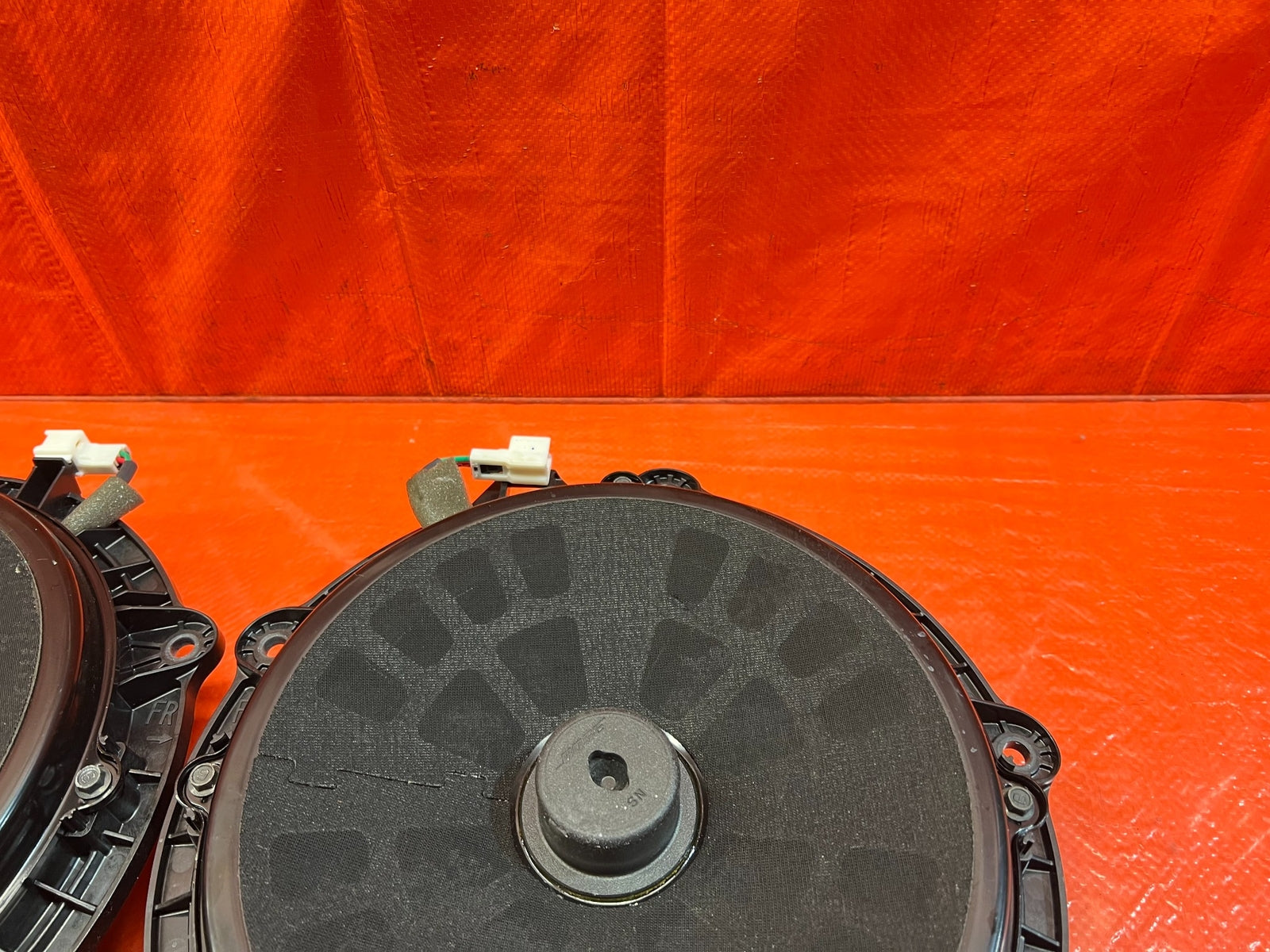08 15 INFINITI G37 Q60   BOSE MODEL   FRONT DOOR SPEAKERS  LEFT & RIGHT OEM #1696
