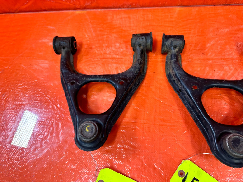 90 97 MAZDA MX 5 MIATA   FRONT UPPER CONTROL ARMS LEFT & RIGHT OEM FACTORY #2675