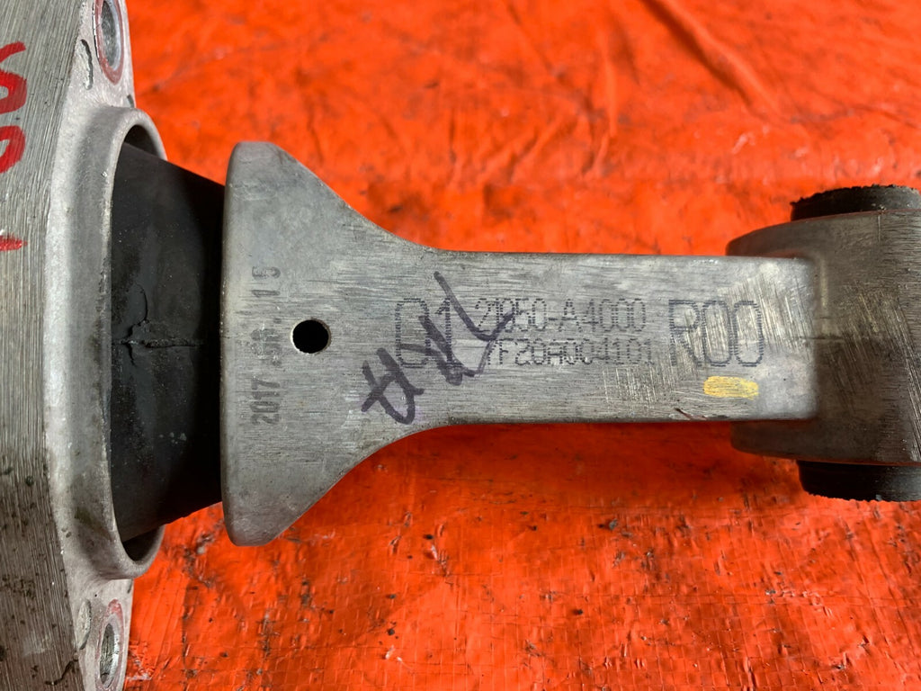 17 19 KIA SOUL 2.0L PLUS + MODEL   ENGINE MOTOR MOUNT   OEM FACTORY OE1