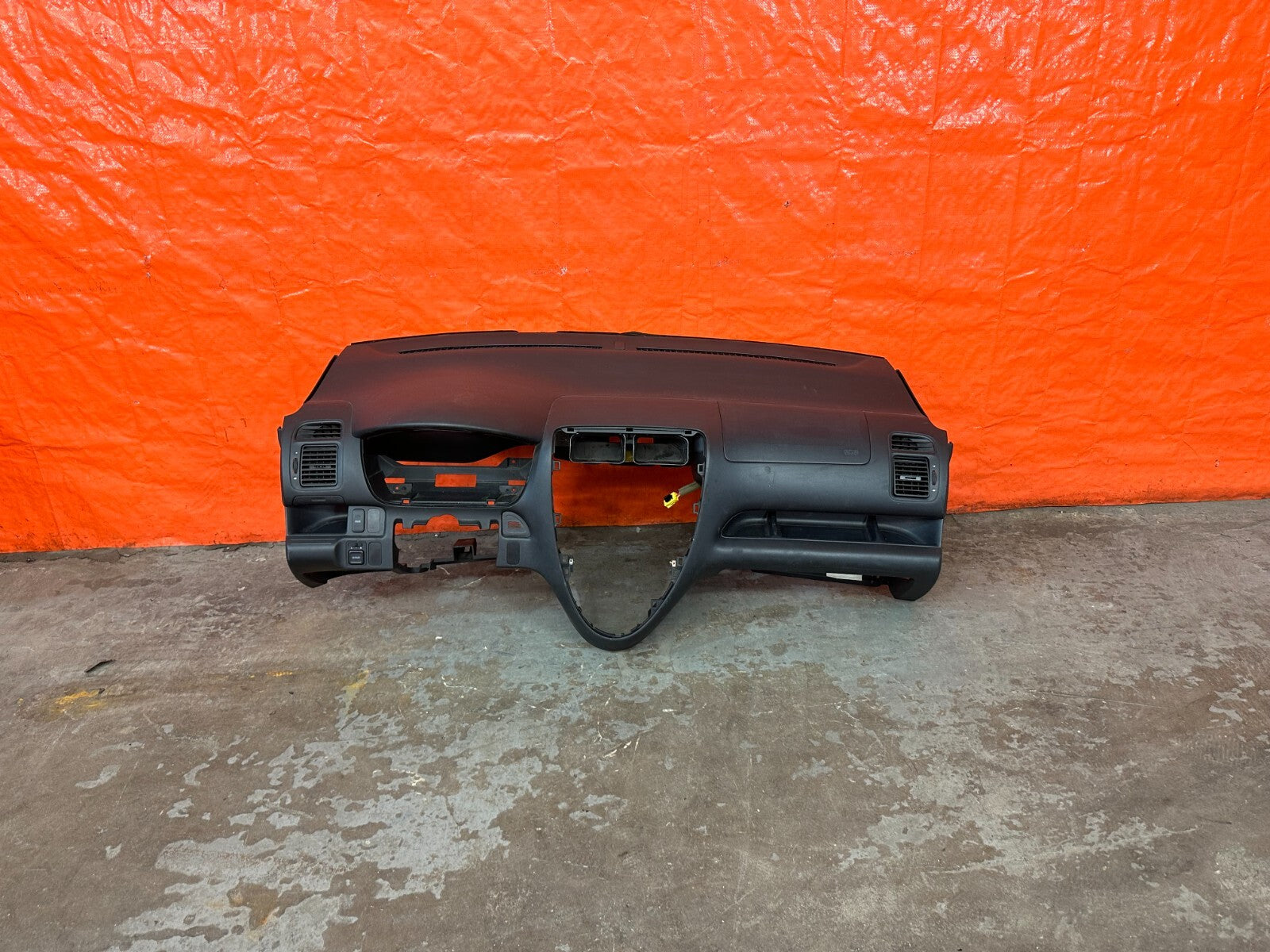 02 05 HONDA CIVIC SI EP3 HATCHBACK   DASHBOARD PANEL DASH BOARD   OEM #2135