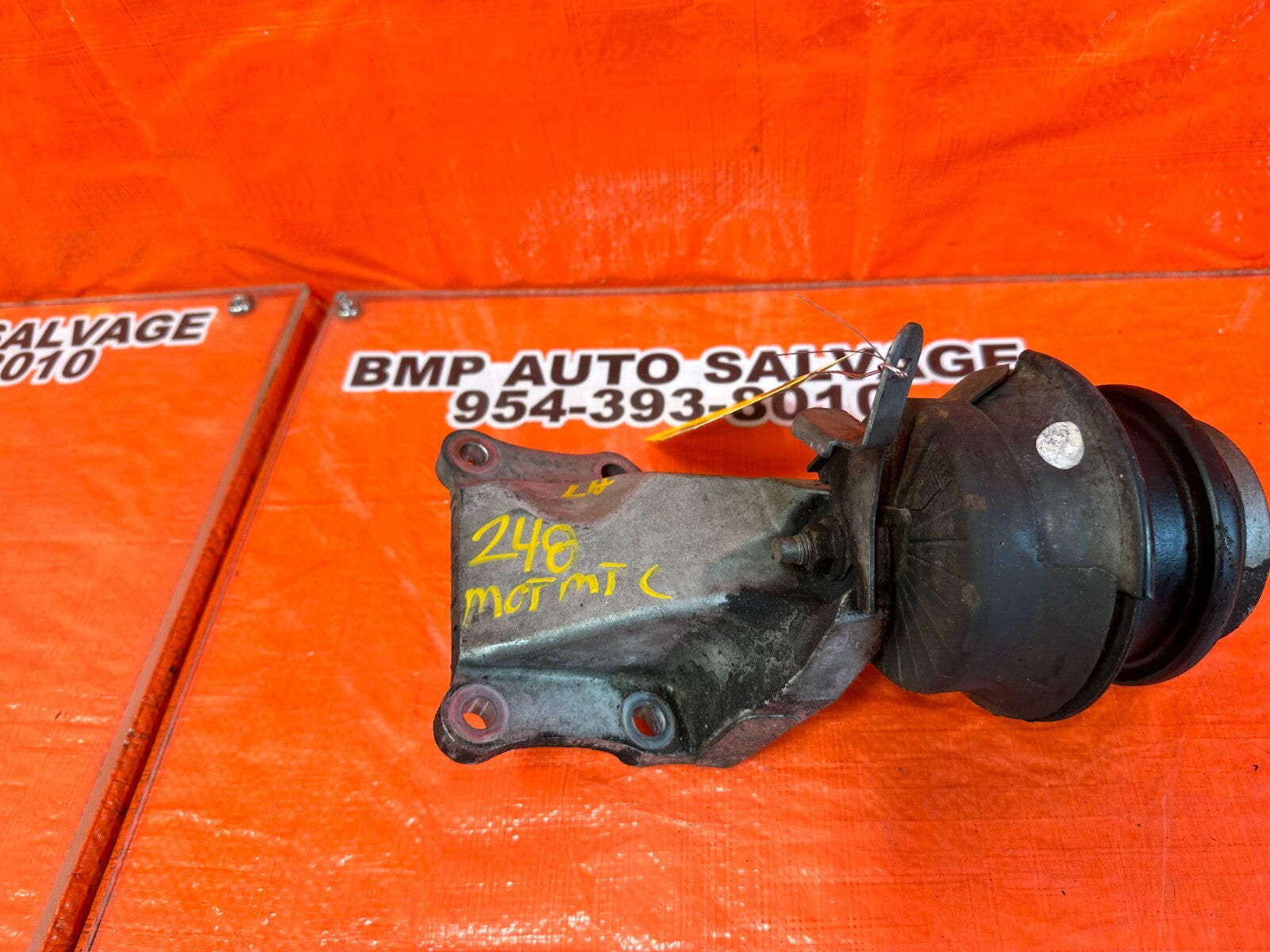 08 15 INFINITI G37 Q60 RWD ONLY DRIVER LEFT ALUMINUM ENGINE BRACKET & MOUNT 2483
