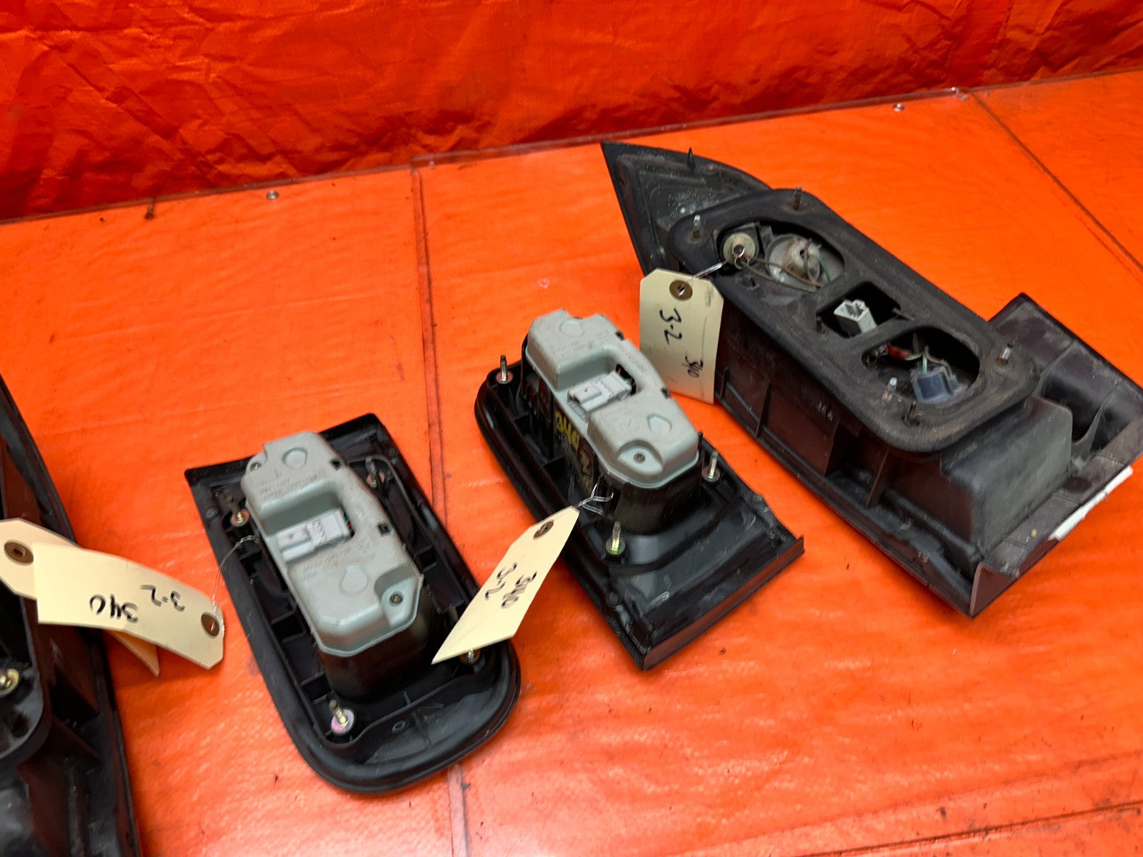 94-01 ACURA INTEGRA 4D SEDAN REAR TAIL LIGHT LAMPS SET ALL 4 OEM #34018