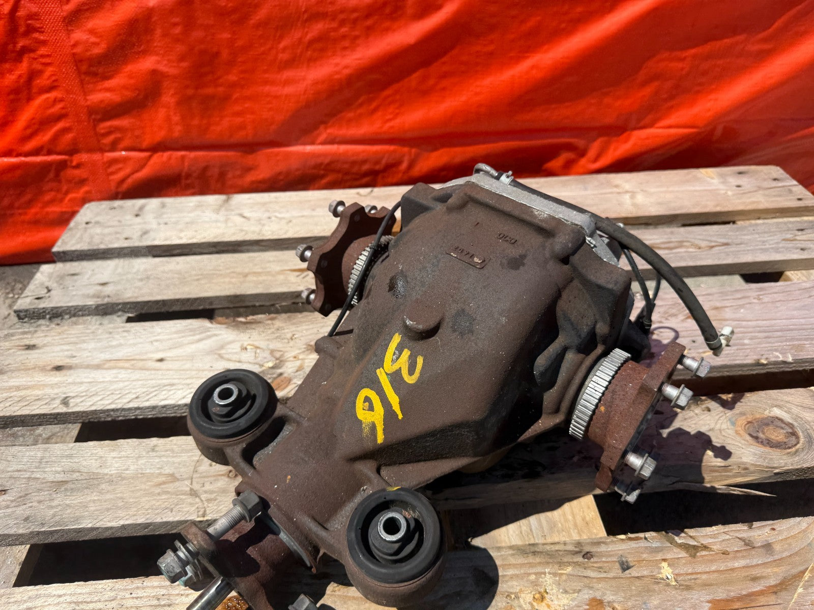 10 13 INFINITI G37 CONVERTIBLE   AUTOMATIC DIFFERENTIAL CARRIER PUMPKIN OEM #3103