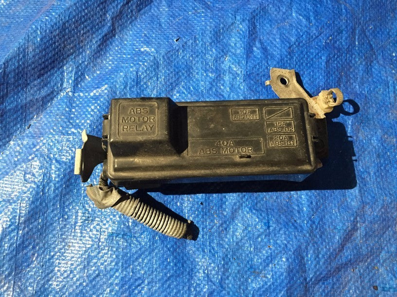 OEM 1994   1995 Acura Integra Under Hood ABS MODULE Fuse Box Panel  #11120