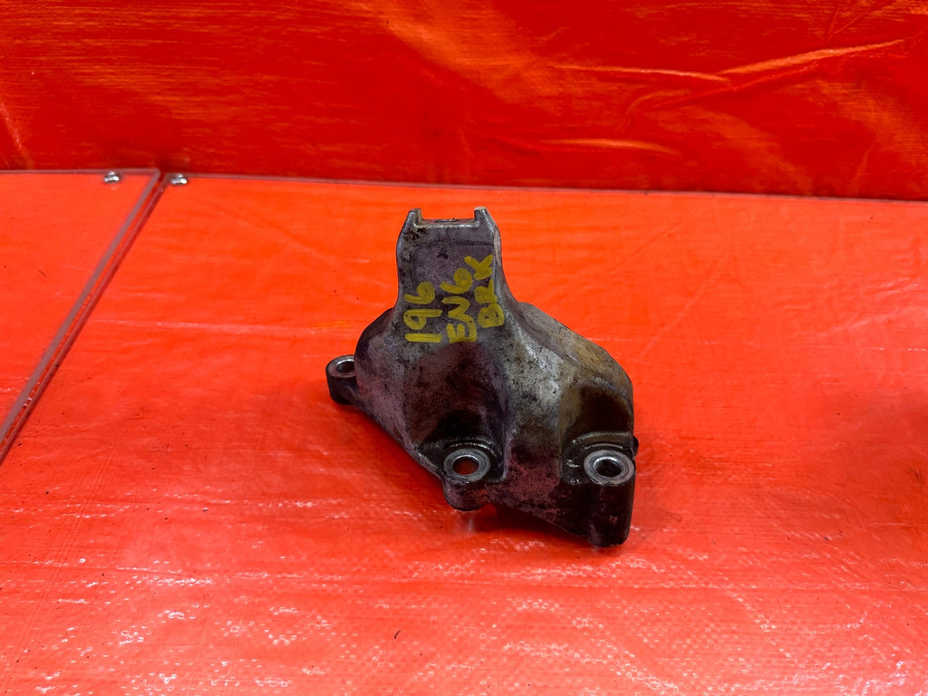 04 08 ACURA TSX   FRONT ALUMINUM ENGINE MOUNTING BRACKET   OEM #1960